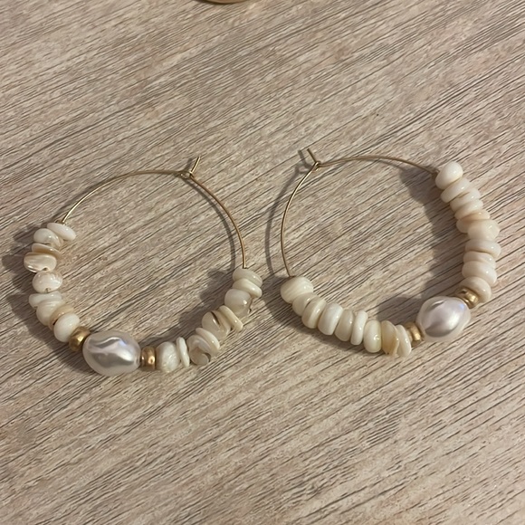 Shell gold hoops - Picture 2 of 2
